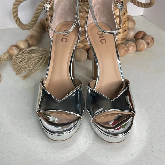 I.N.C. INTERNATIONAL CONCEPTS
Women's Ninel Platform Sandals, Sz 10/Silver - Picture 3 of 11
